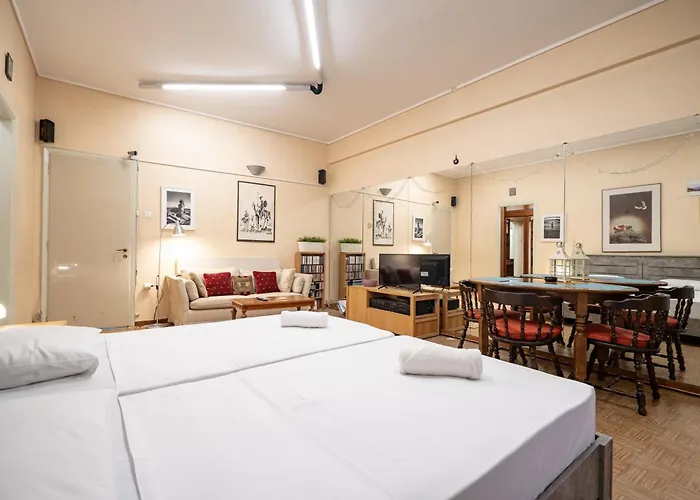 Syntagma Square 1 Bedrm 4 Persons Apartment By Mps